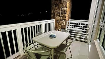 Appart'hĂŽtel Deluxe, 2 chambres, balcon, vue lac | Balcon