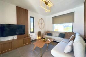Unclassified image, 4 of 51, button - Villa Eleni, Vamos Sea & Mountain View with Pool (Chania)