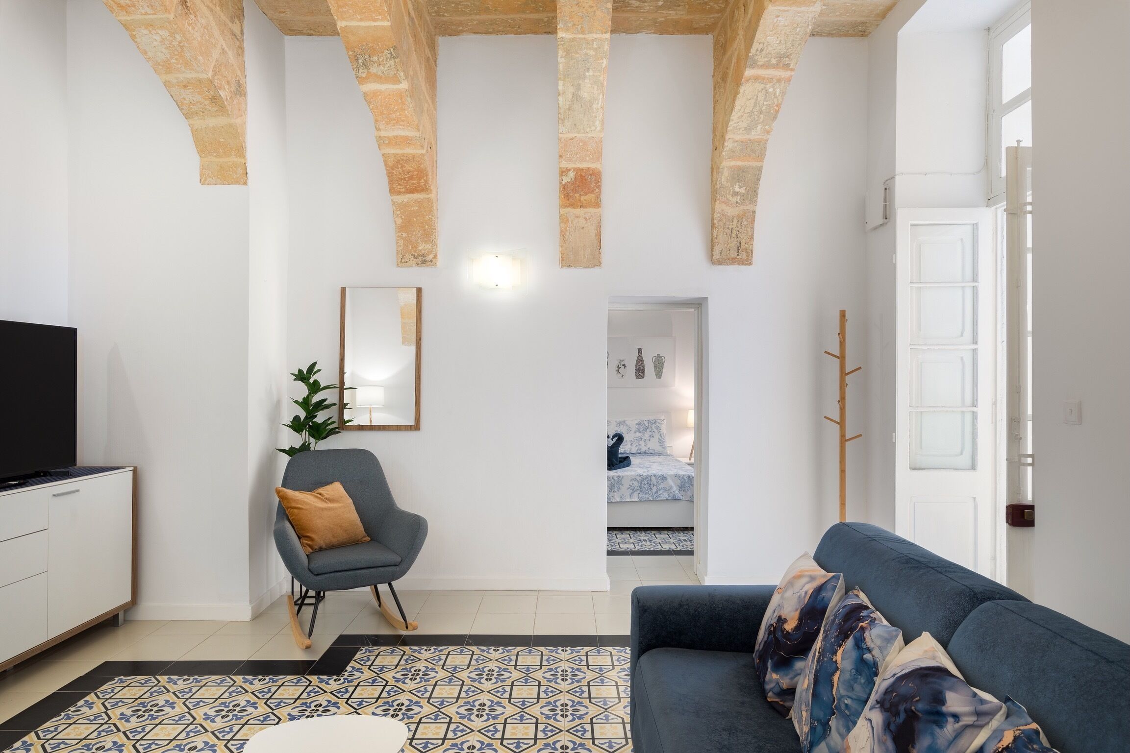 Apartment, City View | Living area