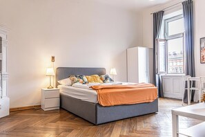 基础公寓 | 熨斗/熨板、免费 WiFi