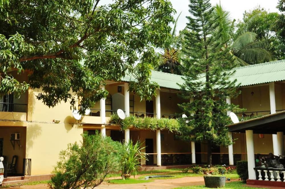 Sujatha Tourist Rest