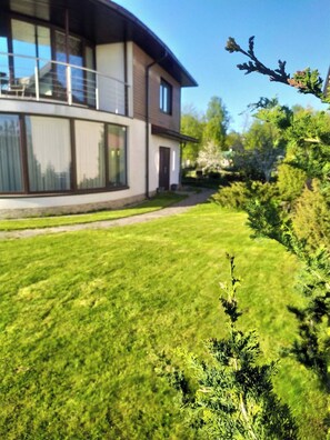 Ferienhaus, 4 Schlafzimmer, Raucher, Balkon | Außendetails