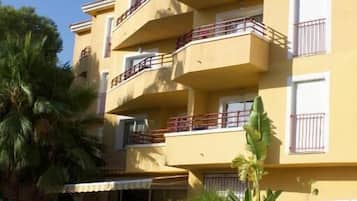 Appartement Familial, vue piscine | Extérieur