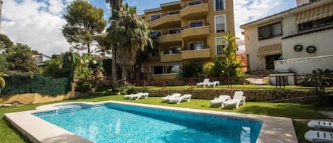 In-room safe, individually furnished, desk, blackout curtains