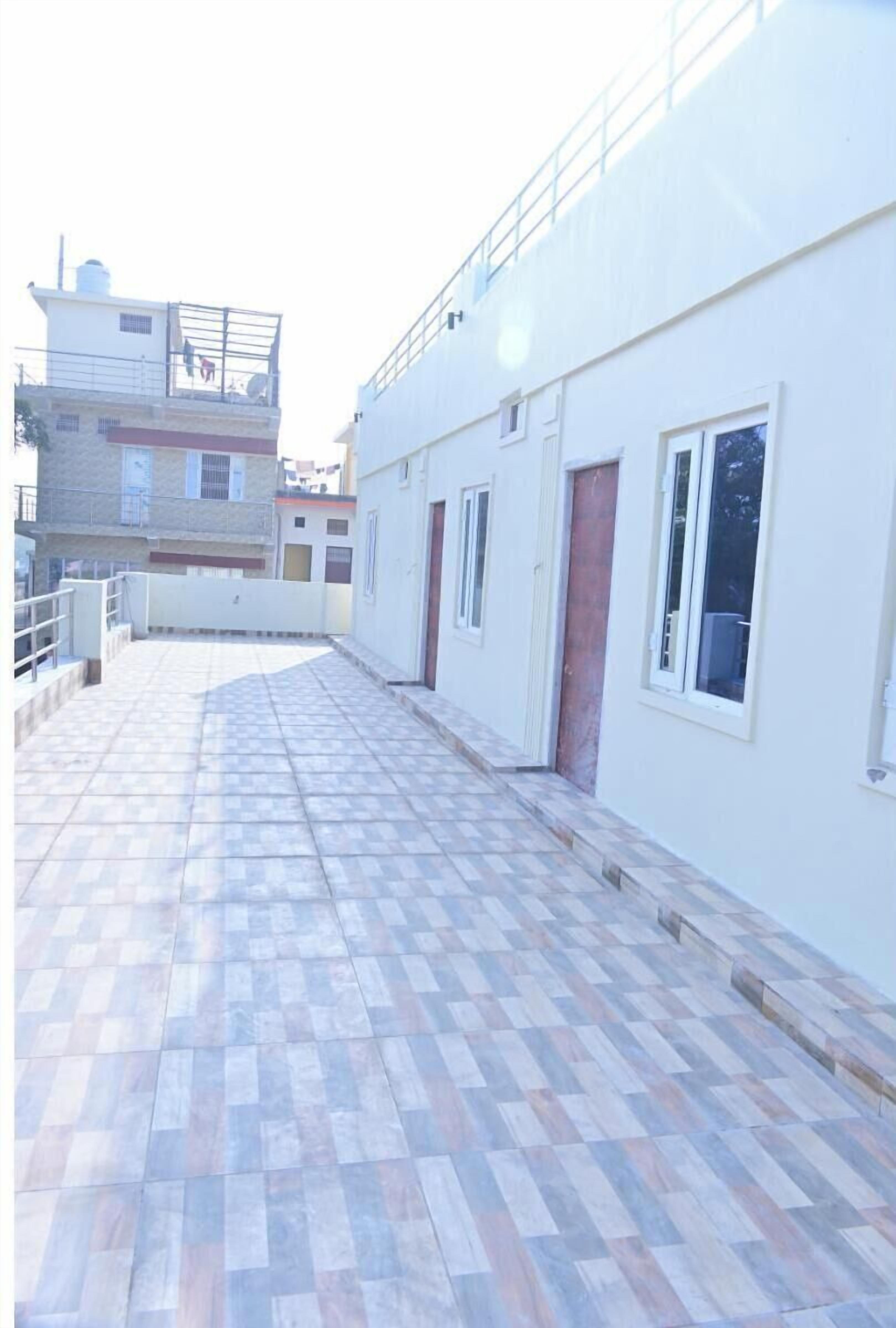 Deluxe Studio Suite | Property grounds