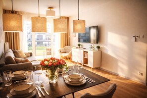 Smart-TV, Tischtennisplatte