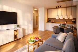 Smart-TV, Tischtennisplatte