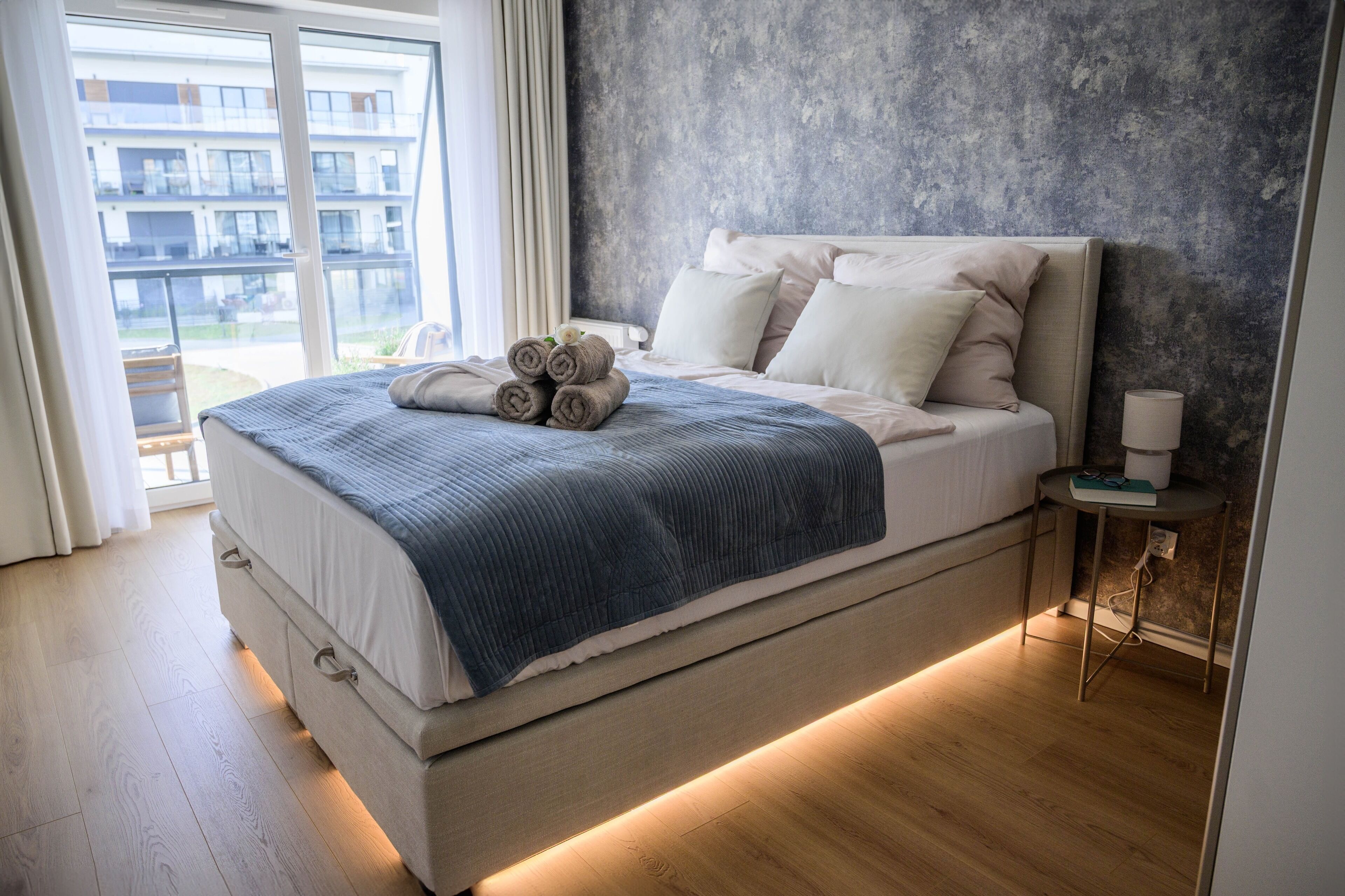 Bügeleisen/Bügelbrett, Reisekinderbett, kostenloses WLAN, Bettwäsche