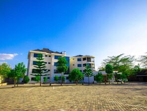Exterior - OLIVE LAKE ELEMENTAITA LODGE (Gilgil)