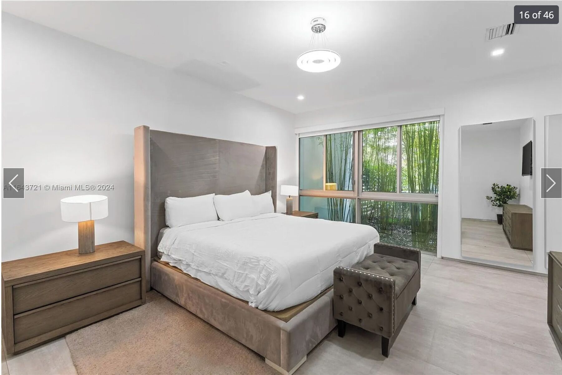 4 bedrooms, desk, iron/ironing board, free WiFi