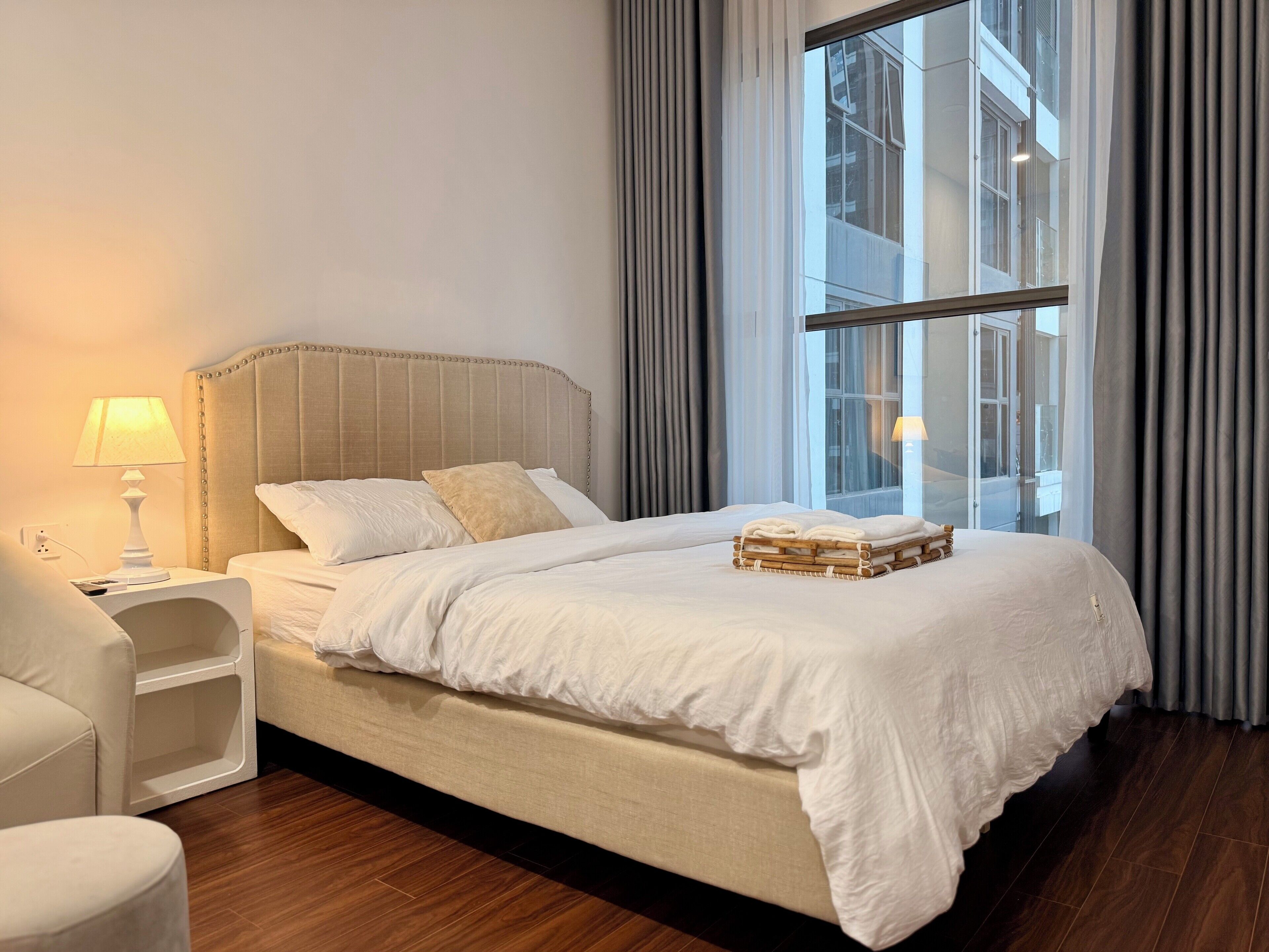 Superior-studio, 1 makuuhuone | Yksilöllisesti sisustettu, yksilöllisesti kalustettu, työpöytä