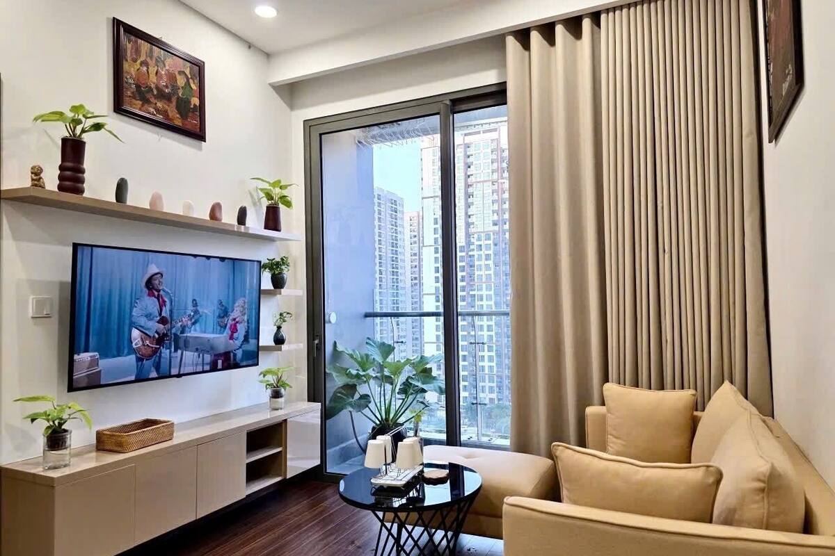 Perushuoneisto, 1 makuuhuone, parveke | Yksilöllisesti sisustettu, yksilöllisesti kalustettu, työpöytä