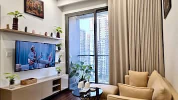 Basic-lejlighed - 1 soveværelse - balkon | Individuelt design, individuel indretning, skrivebord