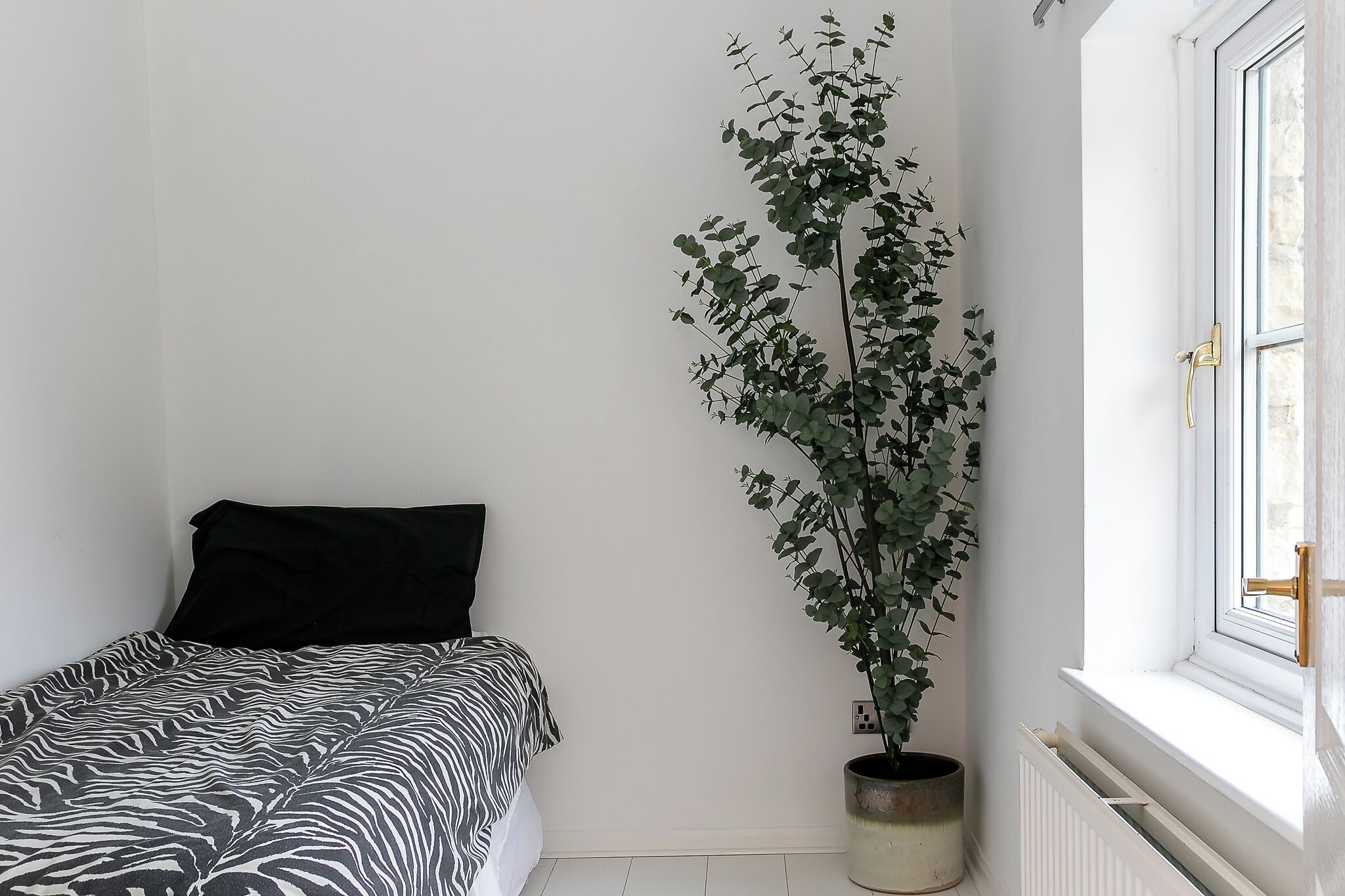 Setrika/meja setrika dan Wi-Fi gratis