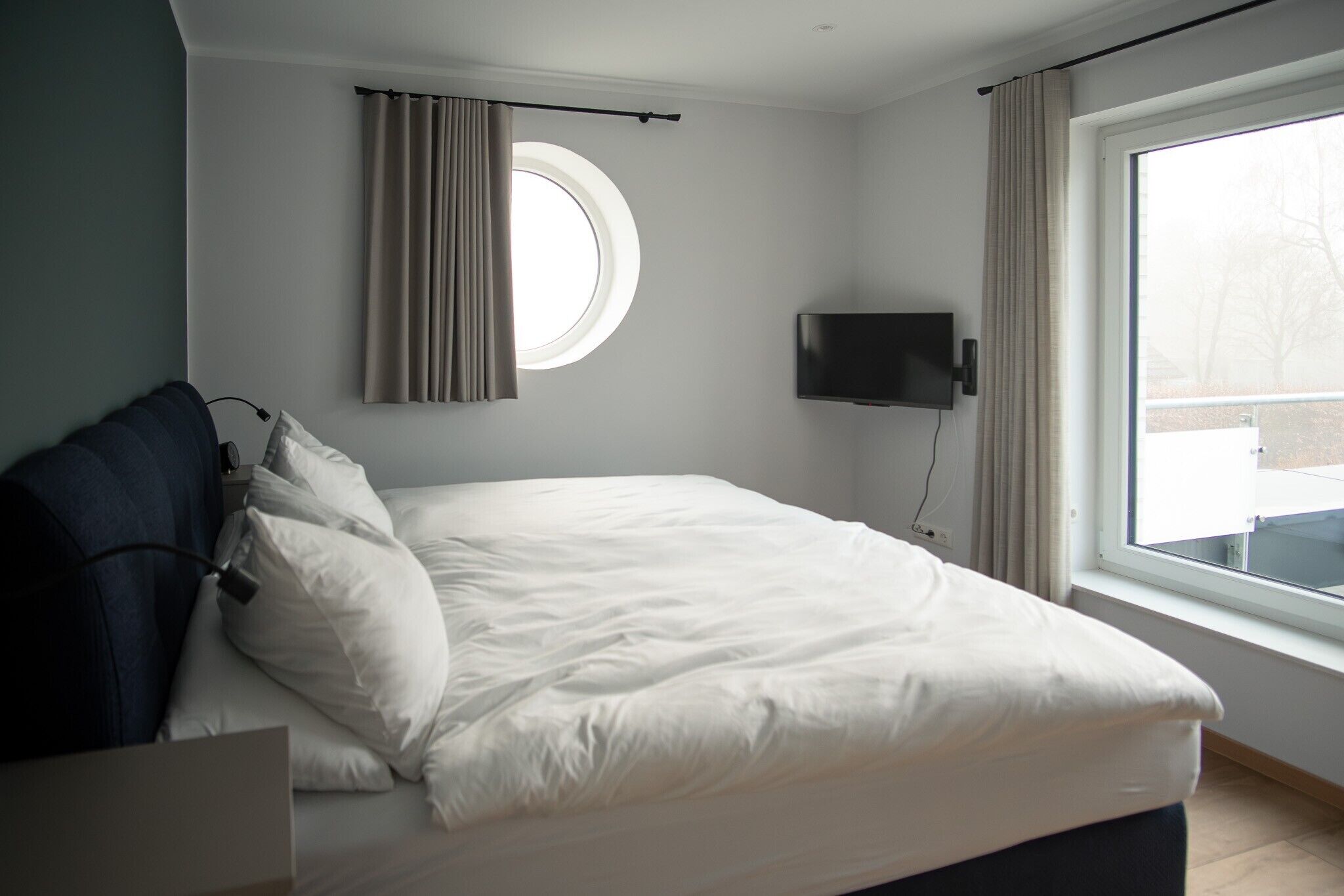 Bügeleisen/Bügelbrett, WLAN, Bettwäsche