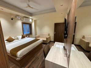 Premium Room | Free WiFi - HOTEL JASRAJ INN (Ranchi)