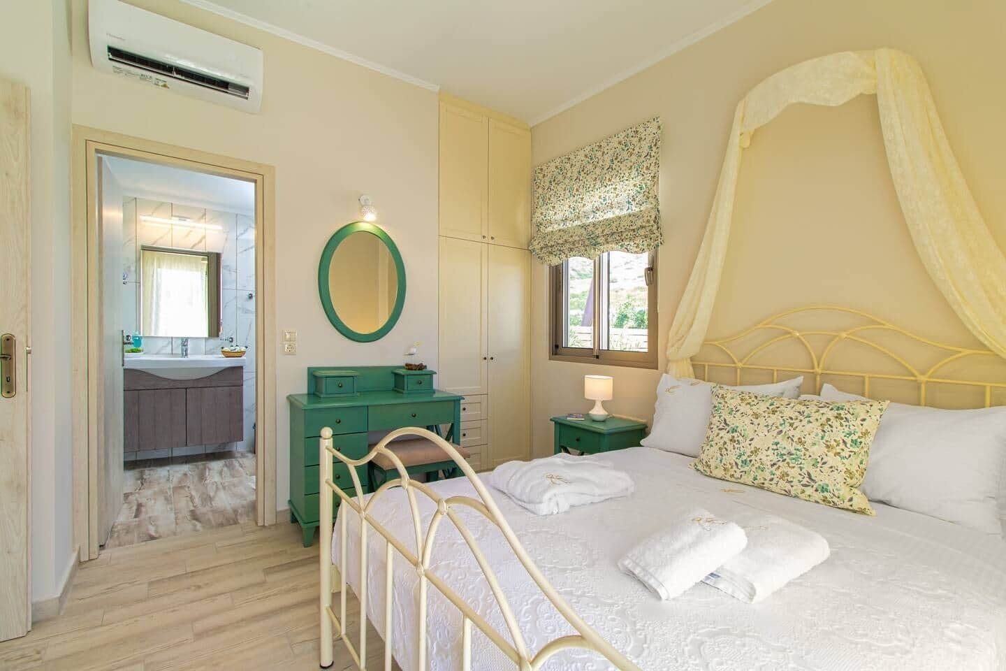2 dormitorios, tabla de planchar con plancha, wifi y ropa de cama
