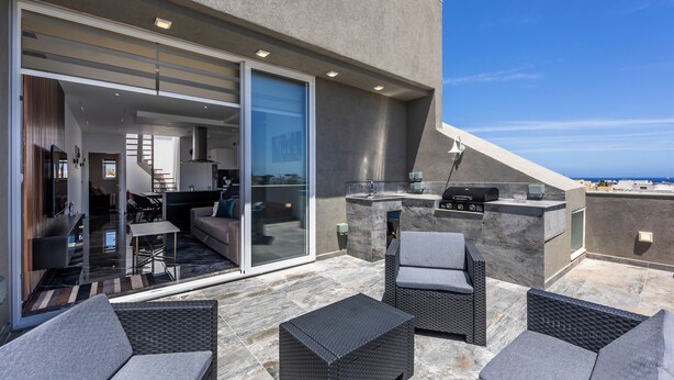 Unclassified image, 1 of 23, button - 1 BR Penthouse for Couples & Families (Pembroke)