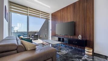 Attico, vista mare | Area soggiorno