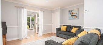 Comfort & Convenience in Telford – Cozy 3-Bedroom Home