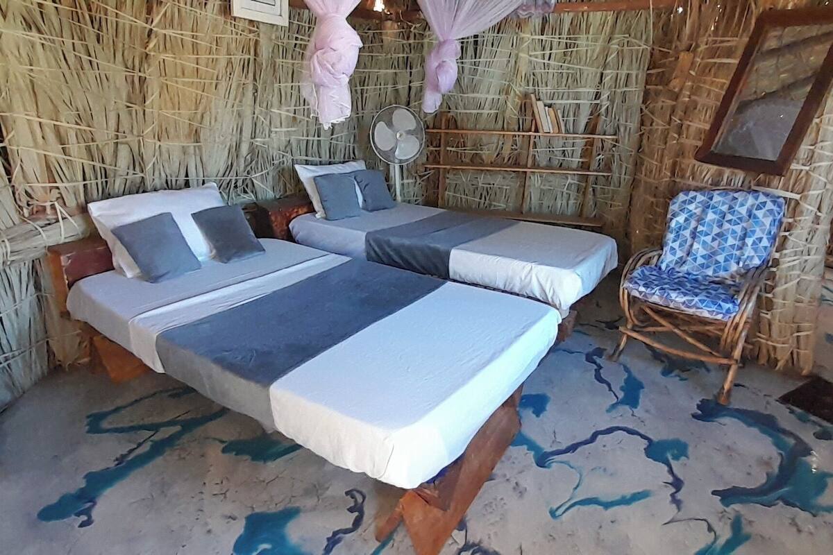 Comfort Double Room, Balcony, Lake View | Bed sheets