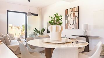 Apartamento, 2 habitaciones, terraza | Comedor