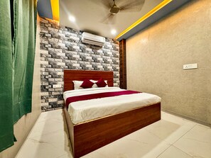Deluxe Room | Peralatan tempat tidur hipoalergenik, Wi-fi percuma, cadar katil 