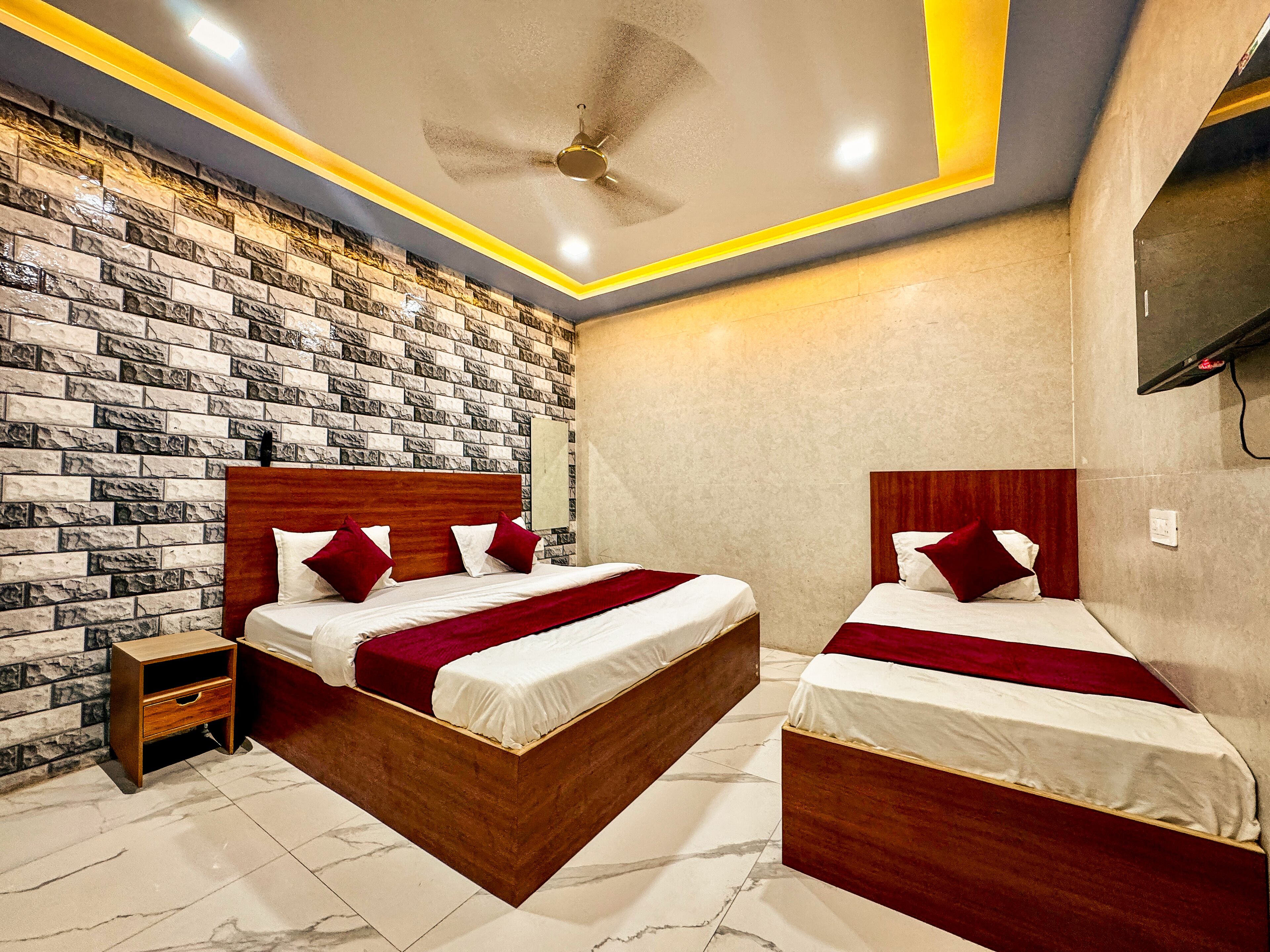 Standard Room | Free WiFi