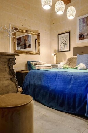 Habitación Confort doble | Cortinas opacas, tabla de planchar con plancha, wifi gratis