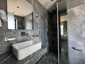 Deluxe-Doppelzimmer | Badezimmer