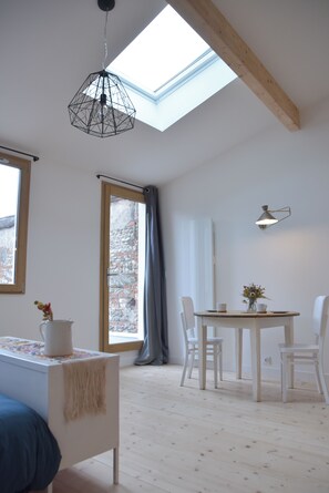 Superior Studio, Courtyard View | Free WiFi - Le Bivouac - Toulouse (Toulouse)