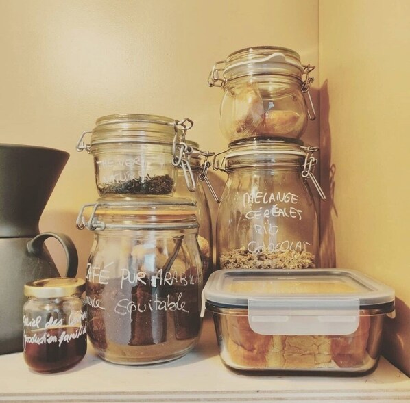 Free daily self-serve breakfast - Le Bivouac - Toulouse (Toulouse)