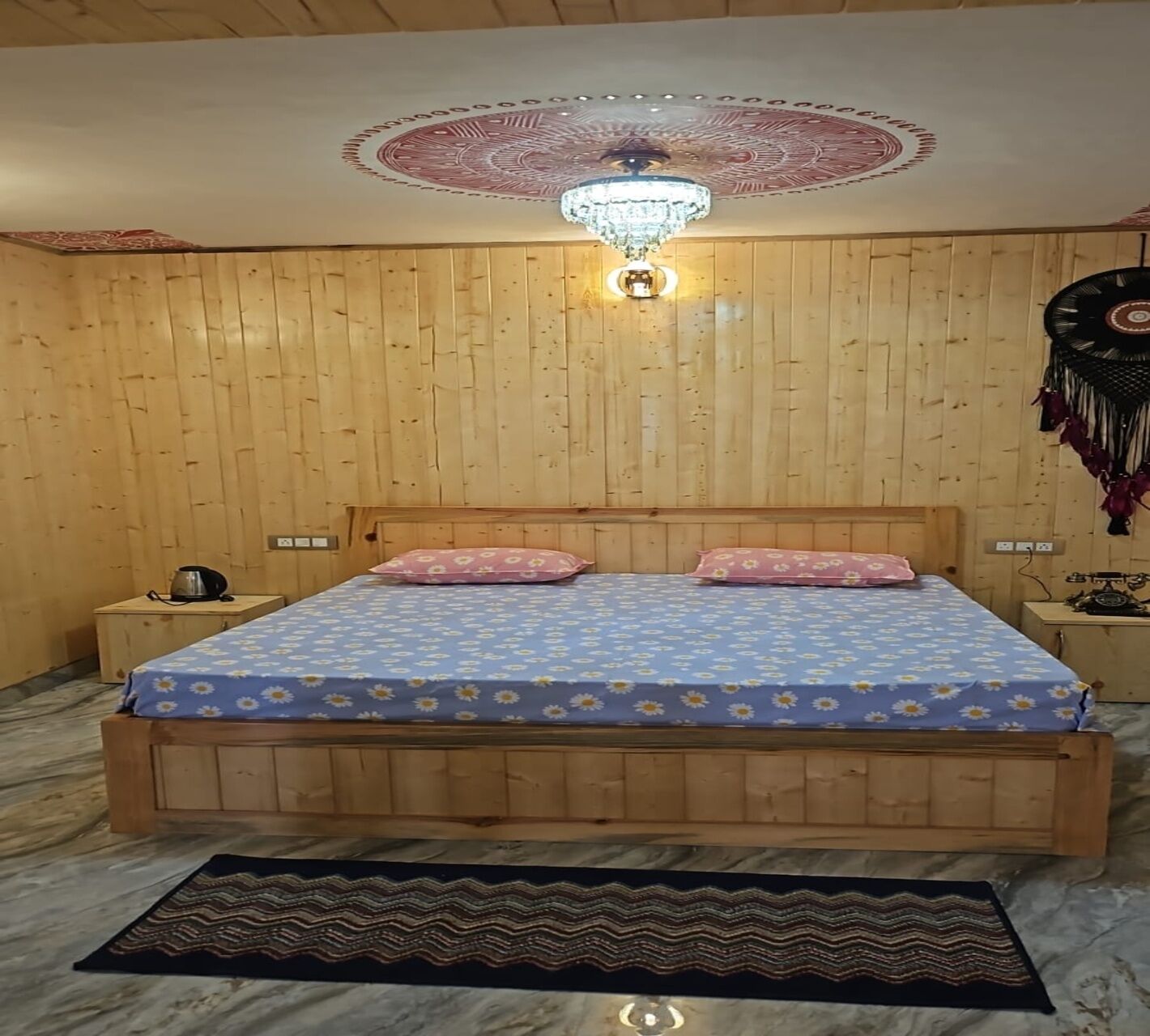 Deluxe Duplex | Free WiFi