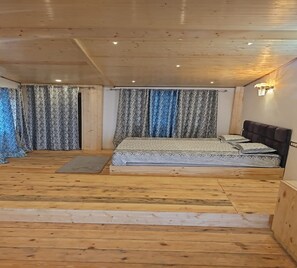 Deluxe Duplex | Free WiFi - Shree Guru Homestay (Kosiyakutoli)