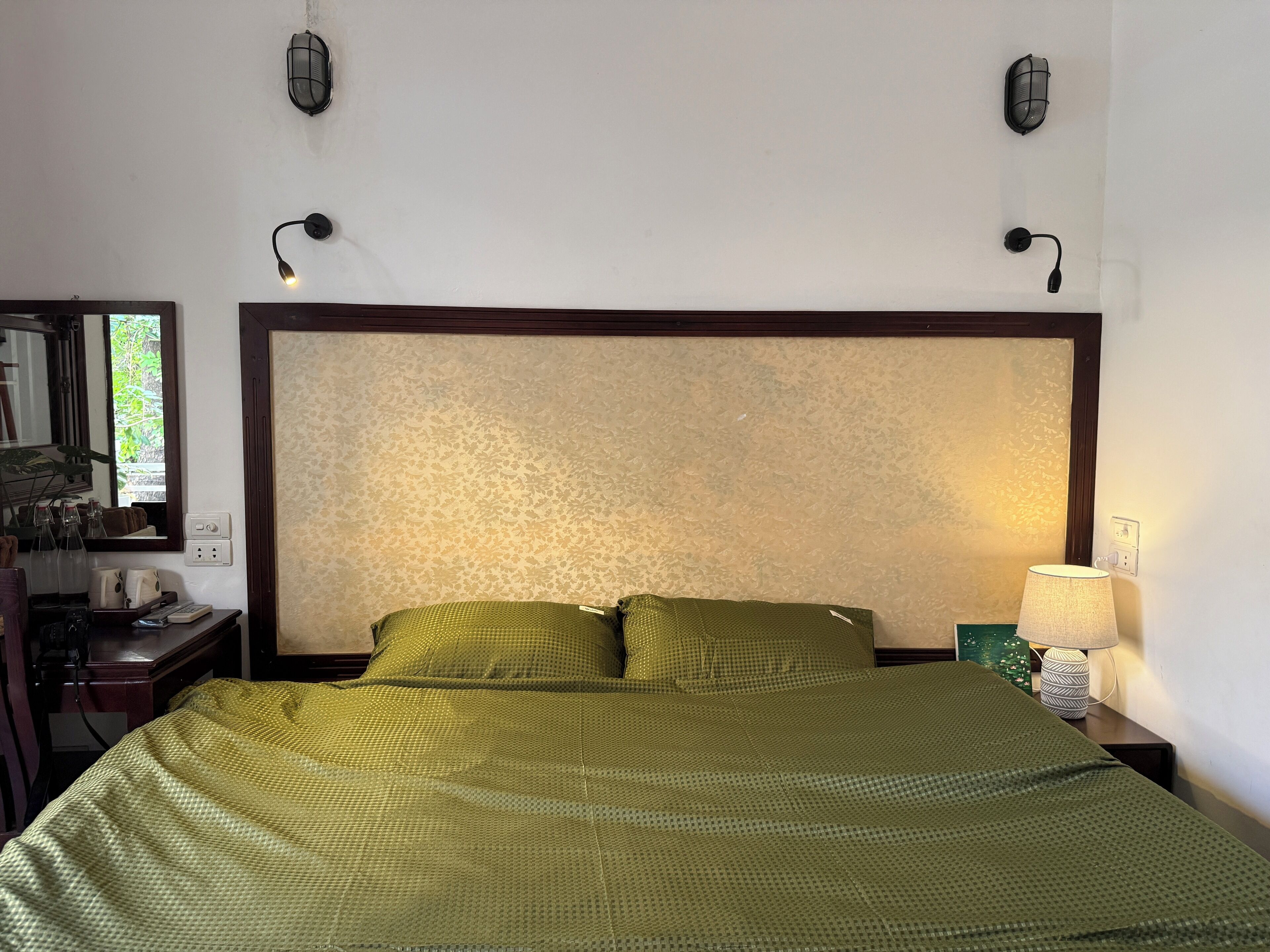 Deluxe Studio, Patio, City View | Free WiFi