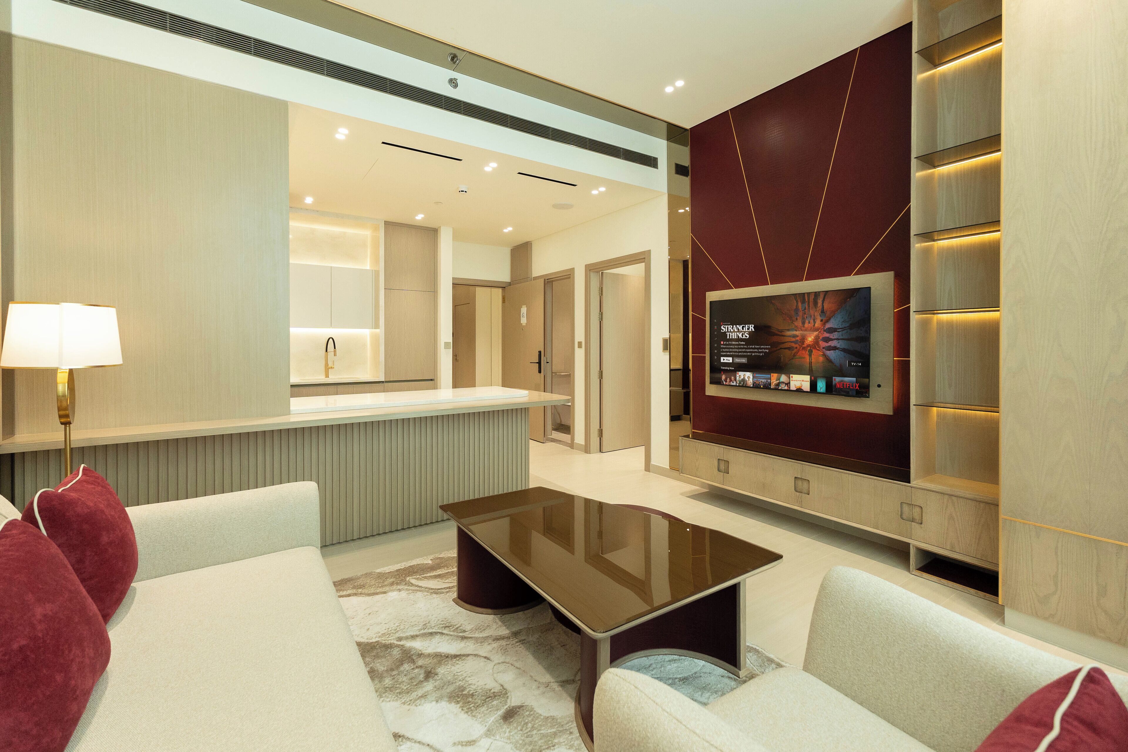 Apartamento luxo, sacada, vista para a cidade | Parte interna