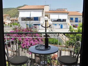 Outdoor dining - Wonderful  villa for 3 guests with A/C, WIFI, TV and balcony (Sperlonga)
