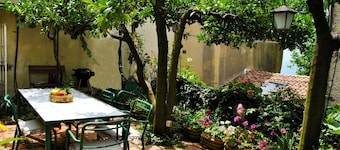 Joli appartement pour 5 personnes avec climatisation, WIFI et animaux admis