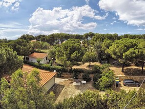 Exterior - Lovely apartment in villa for 6 people with WIFI, A/C, TV, terrace and pets allowed (Capoliveri)