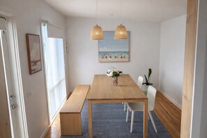 Dining - House in Saint Andrews Beach (Saint Andrews Beach)