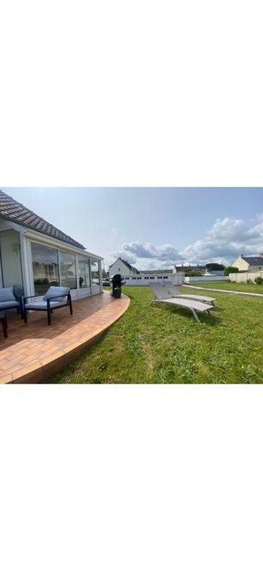Terrace/patio - Large family home 50m from the beach (Asnelles)