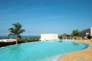 Piscina all'aperto