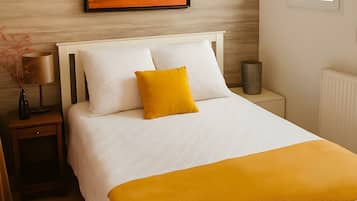 Strykjärn/strykbräda, wi-fi och sängkläder