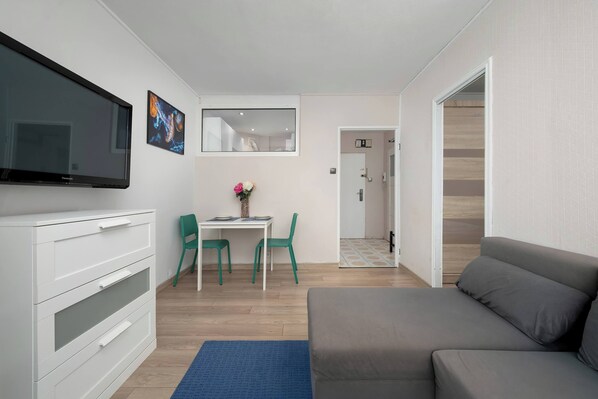 TV, offices