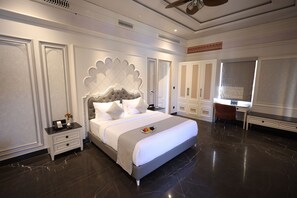 In-room safe, blackout drapes, iron/ironing board, free WiFi