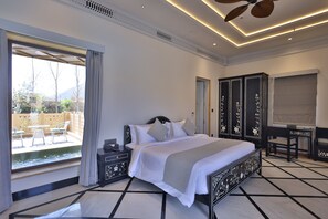 Coffres-forts dans les chambres, rideaux occultants