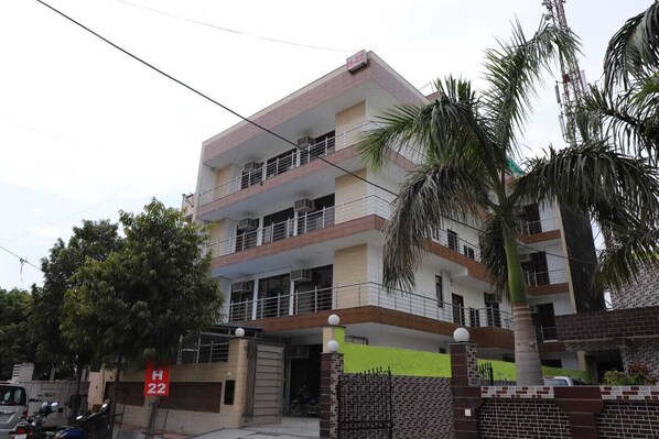 Exterior - Hotel Quadis 51 (Noida)