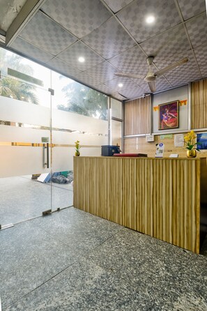 Reception - Hotel Quadis 51 (Noida)