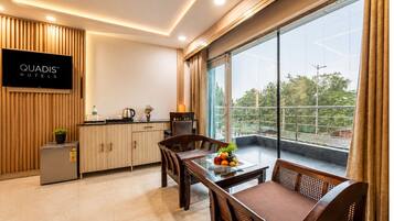 Superior Room | Premium bedding, desk, free WiFi, bed sheets