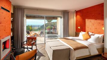 Deluxe tweepersoonskamer, 1 kingsize bed, niet-roken, uitzicht op zee | Een bureau, een laptopwerkplek, geluiddichte muren, gratis wifi